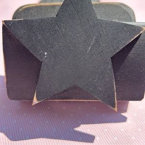 Wooden Star Clips to hang Textiles on the Wall, NWOT